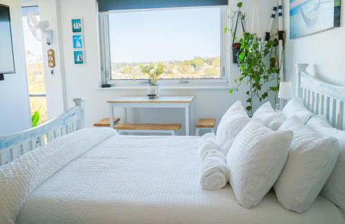 Fremantle Apartment | A Little Slice of Fremantle One Bedroom Character Apartment