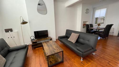 Windsor House | A lovely Three bedroom house in Windsor