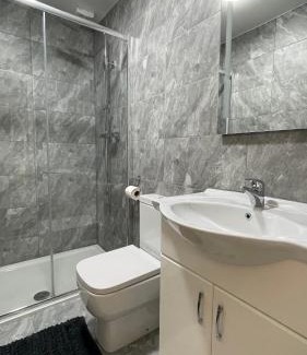 Windsor House | A lovely Three bedroom house in Windsor
