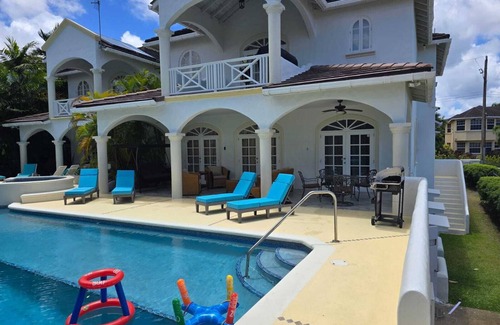 Holder's Hill House | A Luxurious 5-bedroom, 6-bathroom paradise on the West Coast of Barbados.
