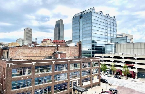 Downtown Omaha Apartment | A luxurious, historic loft in the heart of the Old Market