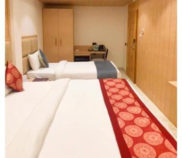 Bilaspur House | A Luxury Hotel S-A-R-C Palace ! near All Main Places ! Fully Air Conditioned Premium Family Rooms - with Free Wi-Fi, Parking, Restaurant & Room Service Availability