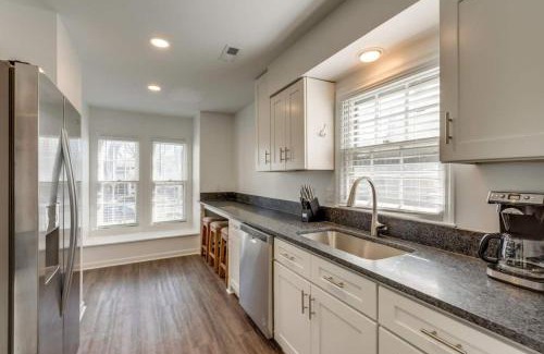 Hillsboro Village House | A Luxury Townhouse - Music Rowdowntown Nashville