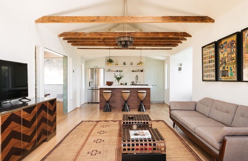 Silver Lake House | A LUXURY TROPICALIA RETREAT IN SILVERLAKE