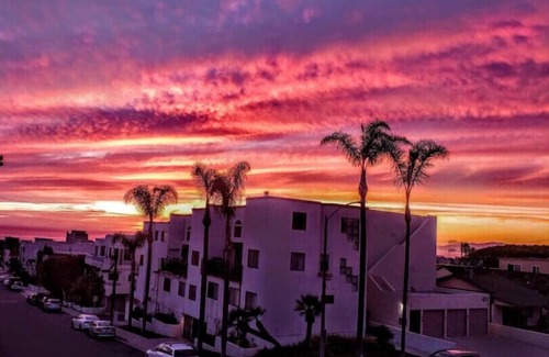 Hermosa Beach Boat Rental | A Magical Home w Amazing Sunsets in Hermosa Beach.