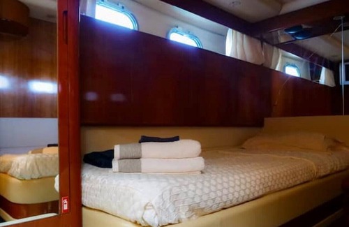 Portimao Boat Rental | A MAR Luxury Yacht for overnight stay