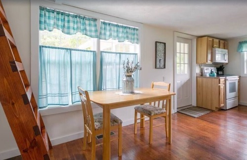 Wears Valley House | A Mountain Cottage 2 Bedroom Cabin by RedAwning