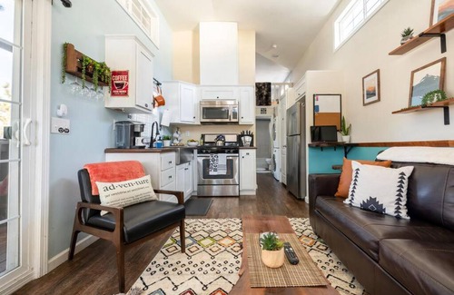Woodland Park Apartment | A Mountain Tiny dream 2BR, Views, Patio, Fireplace