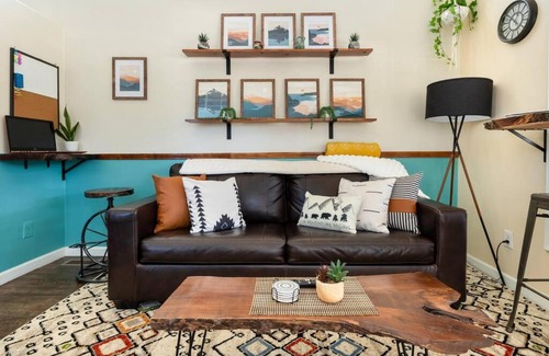 Woodland Park Apartment | A Mountain Tiny dream 2BR, Views, Patio, Fireplace