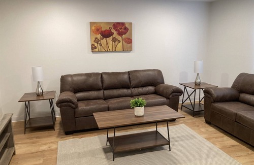 Normal Apartment | A Normal Townhouse 2 Bed 1.5 Bath 1 Mile To ISU