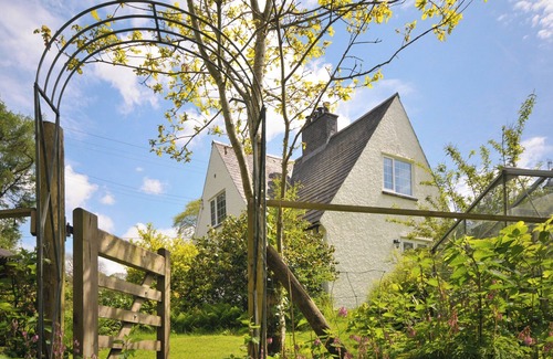 Dolgellau Cottage | A North Wales woodland retreat; a fairytale cottage for magical holidays.