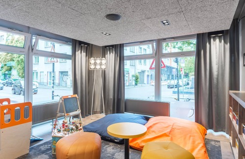 Old Town Hotel | a&o Köln Neumarkt