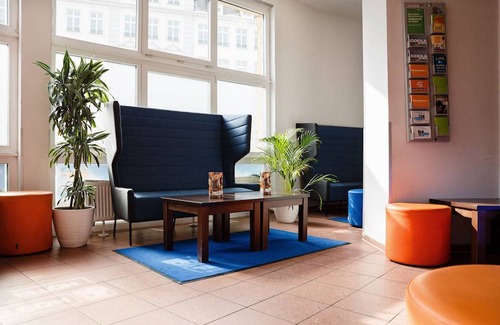St. Vinzenz Hostel | A&o München Hackerbrücke