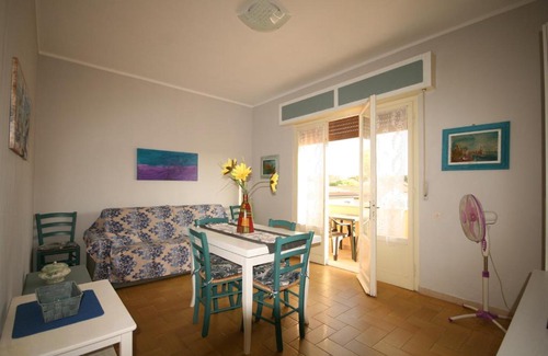 Marina di Castagneto Carducci Apartment | A pochi passi dal mare con bellissima vista