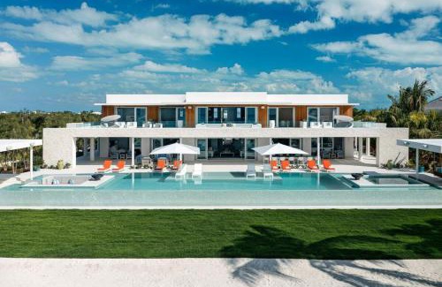 Long Bay Hills Villa | A paradise of villa that provides an ultimate luxury vacation experiences