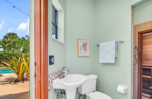 Palm Beach - West Palm Beach Villa | A Paradise Pool Villa on the Golf Course!