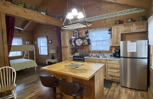 Vanderpool Cabin | A Peace of Heaven Cabins