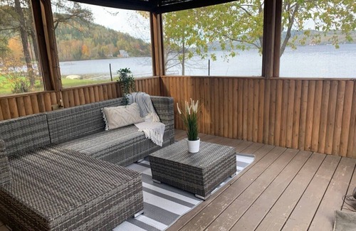 Degelis Cabin | A Peaceful Waterfront Escape - La Perle du Lac