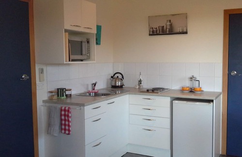 Kaeo Cottage | A peaceful, well appointed, dog friendly bach offering fantastic rural views.