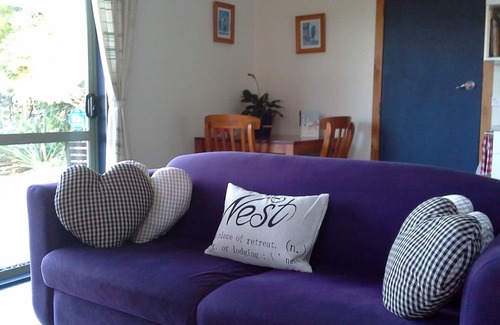 Kaeo Cottage | A peaceful, well appointed, dog friendly bach offering fantastic rural views.