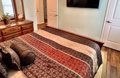 Crystal Beach Condo | A Peach On The Beach 4 Bedroom Home by Redawning