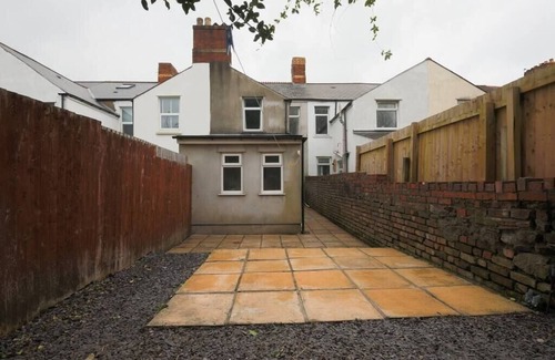 Canton House | A Perfect 3BD Home away from Home Canton Cardiff