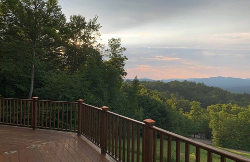 Stratton Mountain House | A PERFECT POST-N-BEAM IN THE CLOUDS OVER STRATTON