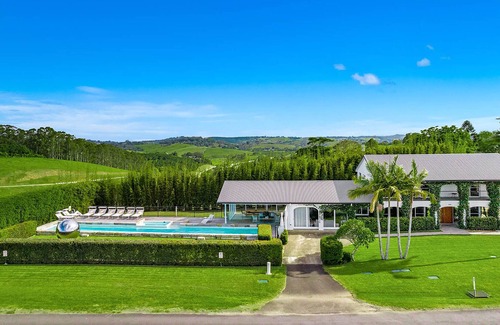 McLeods Shoot House | A PERFECT STAY - Villa St Helena
