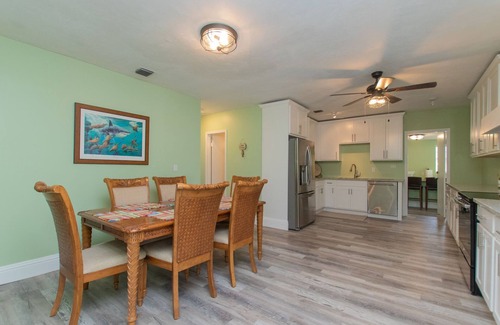 Toll Gate Shores House | A Piece of Paradise Islamorada, Fl. On the water 3/2, 90 Ft of dock New Pool