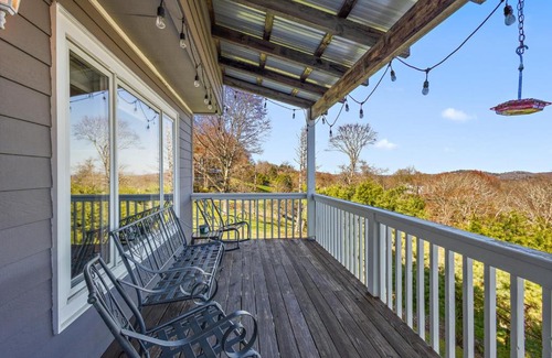 Blowing Rock House | A Place Apart