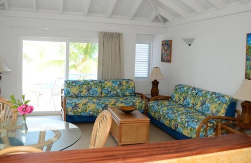 Shoal Bay House | A Place You'll Surely Enjoy! Oceanfront Room with Full Kitchen! Pool, Parking