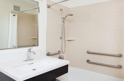 Fossil Creek Resort | A Place You'll Surely Enjoy! Free Parking Onsite, Pet-Friendly Property