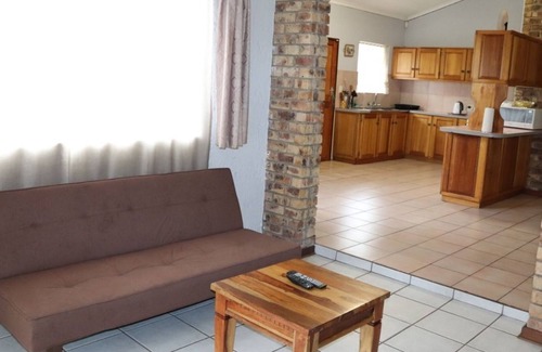 Nelspruit House | A Pousada Guesthouse
