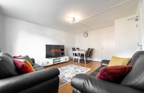 Rednal Apartment | A Prestigious 3-bed home