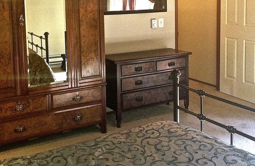 Glen Ellen House | A Private Sanctuary with Hot Tub!