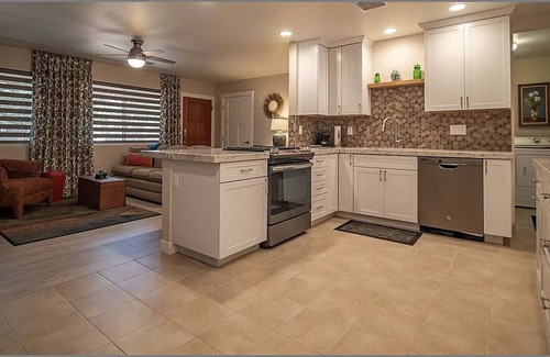 Prescott House | A Quick 5 Minute Drive to the Square!