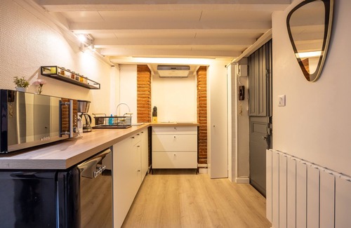 Saint - Michel Apartment | A quiet cocoon in the heart of Toulouse - Welkeys