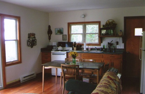 Baileys Harbor Cottage | A Quiet Retreat In Door County Close To The Water, Shops, Eateries And Golf.