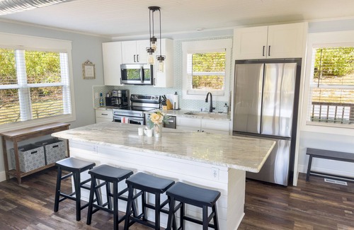 Rockwood Cabin | A Quiet Retreat on the Shore of Watts Bar Lake - Dog Friendly with Lake Access!