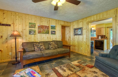 Maggie Valley Cabin | A Relaxing Retreat on Jonathan Creek. A Couples Getaway.