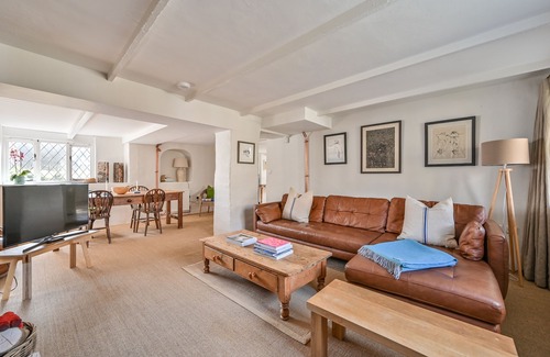 Ashprington Cottage | A romantic cottage set in the heart of South Devon