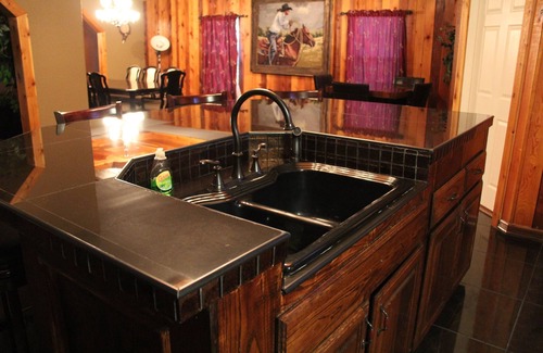 McAllen House | A Rustic Texas Country Theme Very Family Friendly Home With Plenty Of Sleeping A