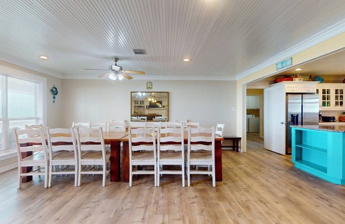 Crystal Beach House | A Sea Glass Estate: 9 BR, 5 BA House in Crystal Beach, Sleeps 34