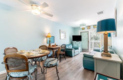 Truman Annex House | A Siesta Bay by AvantStay Key West Walkable Gated Community Shared Pool Week Long Stays Only