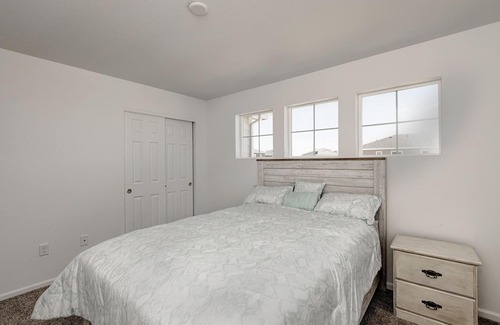 Watkins House | A single-family house in a beautiful and serene neighborhood