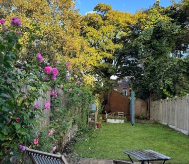 Moseley House | A slice of heaven in Birmingham - NEC NIA BHX easy access