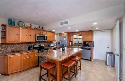 Key Largo Villa | A Slice of Paradise ~ Golf Cart & Heated Pools