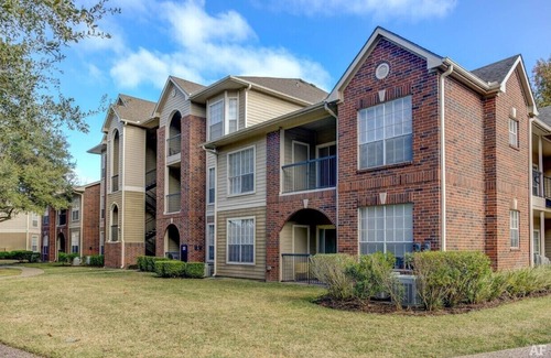 Sugar Land Apartment | A spacious 1-bedroom with bathroom available in a 2-bedroom apartment