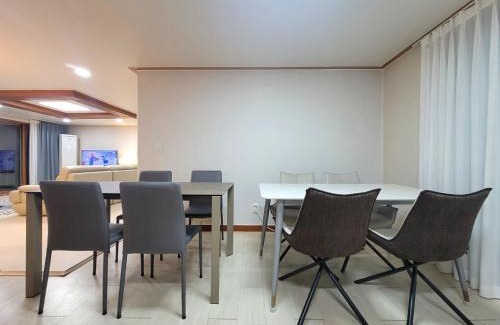 Yeoksam Apartment | a spacious and comfortable house with a rooftop in the city center