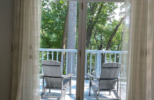 New London House | A Spirited Retreat w/Dock, Theatre & Gameroom!